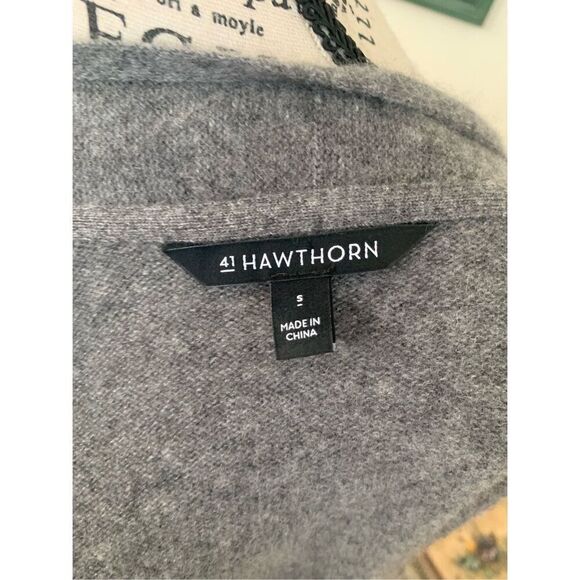 41 Hawthorn Cashmere Sweater Gray Open - Picture 4 of 8